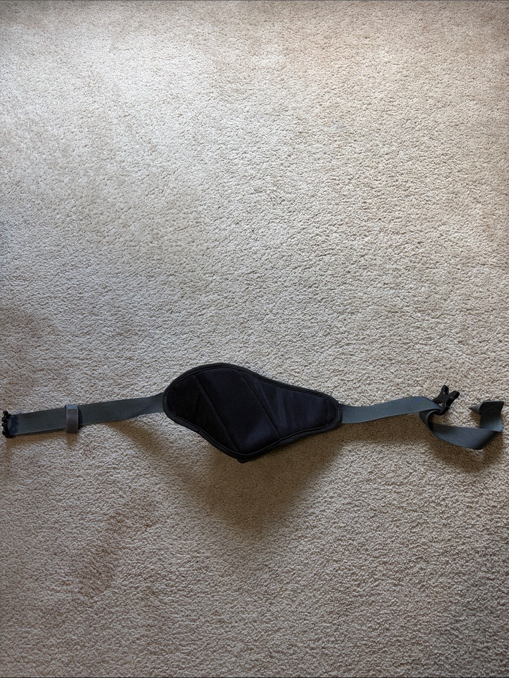 Nathan Hydration Black and Gray Waist Pack with Bottle Pouch. Unisex. - Picture 3 of 3